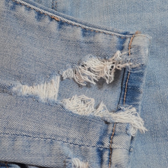 American Eagle Light Wash Distressed High Rise Jeggings - Picture 4 of 7